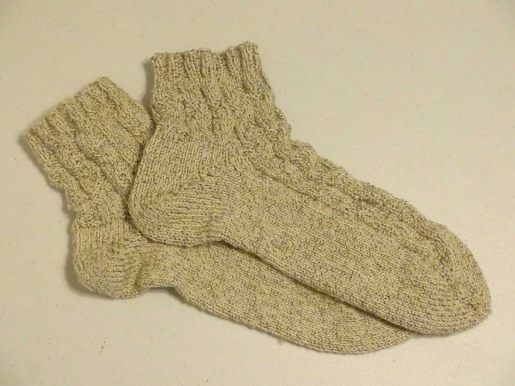 Seaweed Toe Up Socks - Finished Product